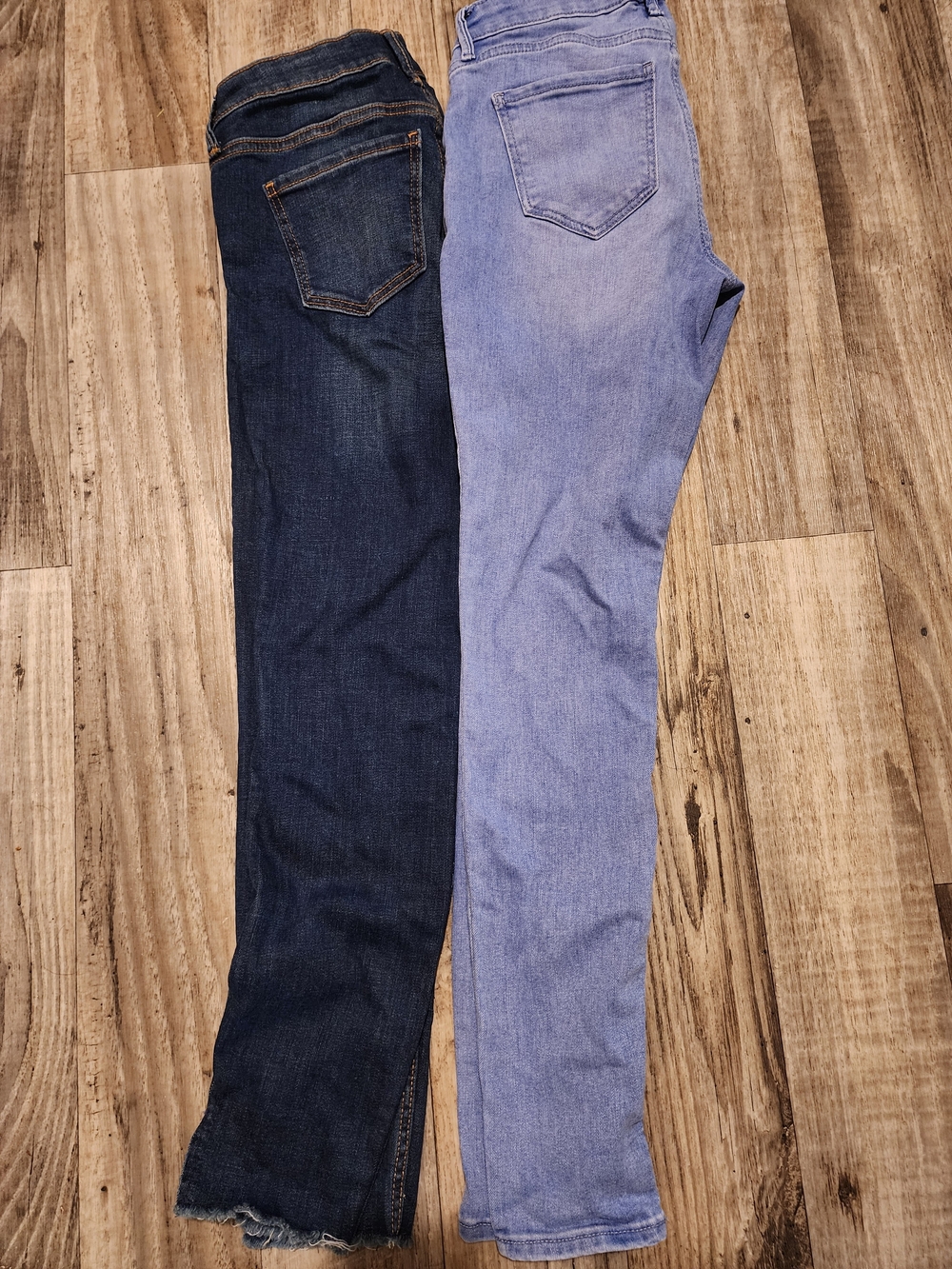 Old Navy Women’s Skinny Jeans - Dark Indigo & Light Blue Wash